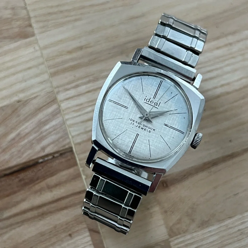 Ideal Rare Vintage Ideal-Shock 17 Jewels Mechanical Winding Watch Stainless Dial